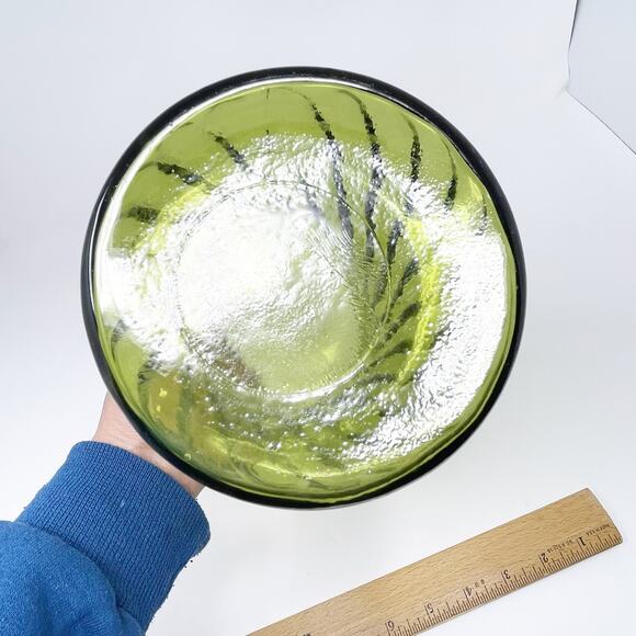 Vintage Sage Green Swirl Glass Vase 8" Tall Scallop Edge Garden Florist MCM EUC - Picture 4 of 4